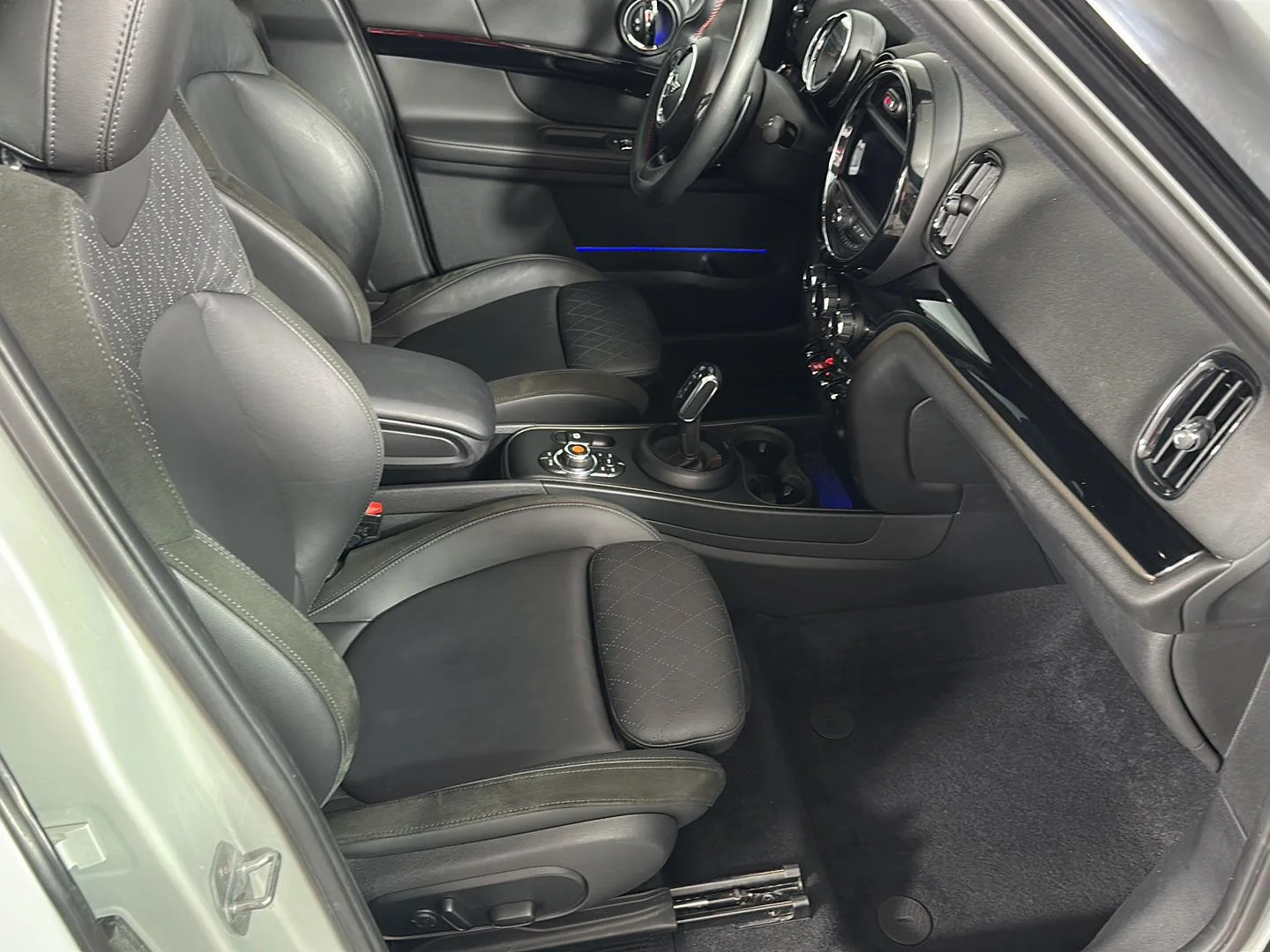 Used 2020 White SIlver Edition MINI Cooper S image 6