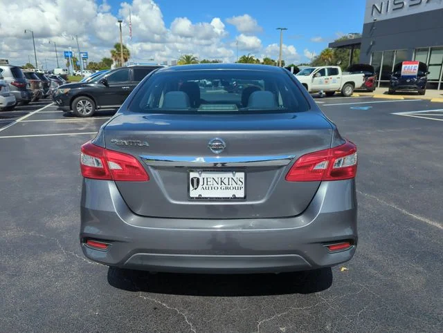 Used 2019 Gray Nissan S image 7