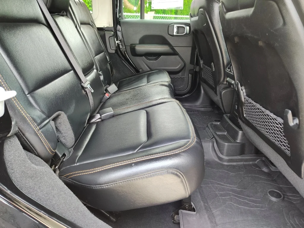 Used 2024 Black Clearcoat Jeep Sahara image 13