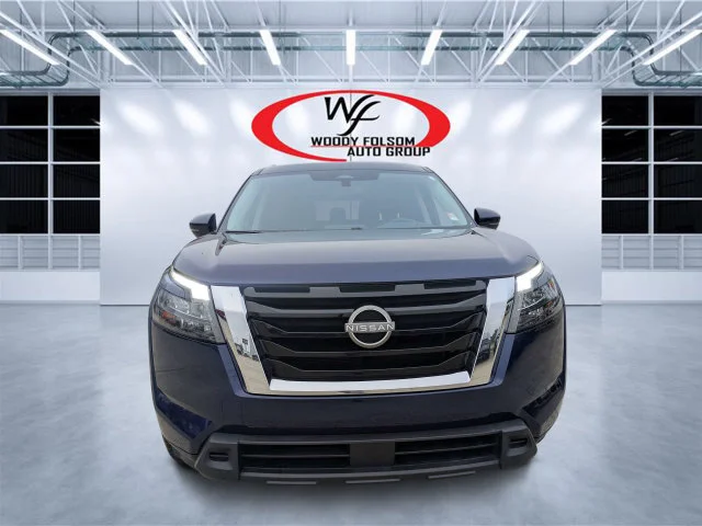 Used 2024 Blue Nissan SV image 7