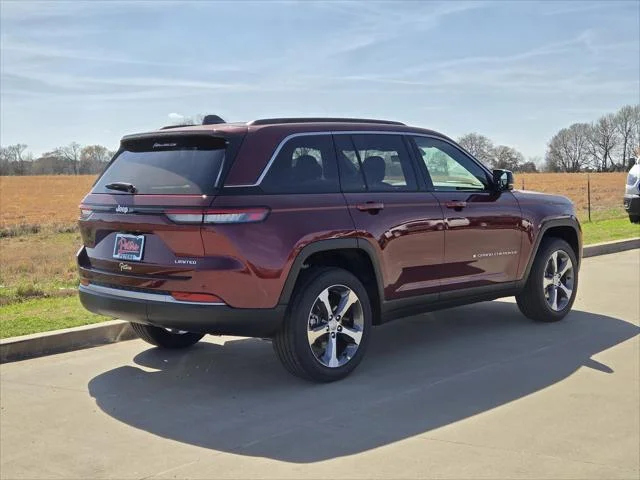 New 2026 Velvet Red Pearl-Coat Exterior Paint Jeep Limited image 3