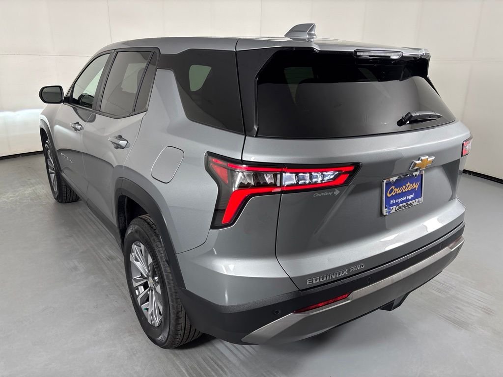 Used 2025 Gray Chevrolet LT image 6