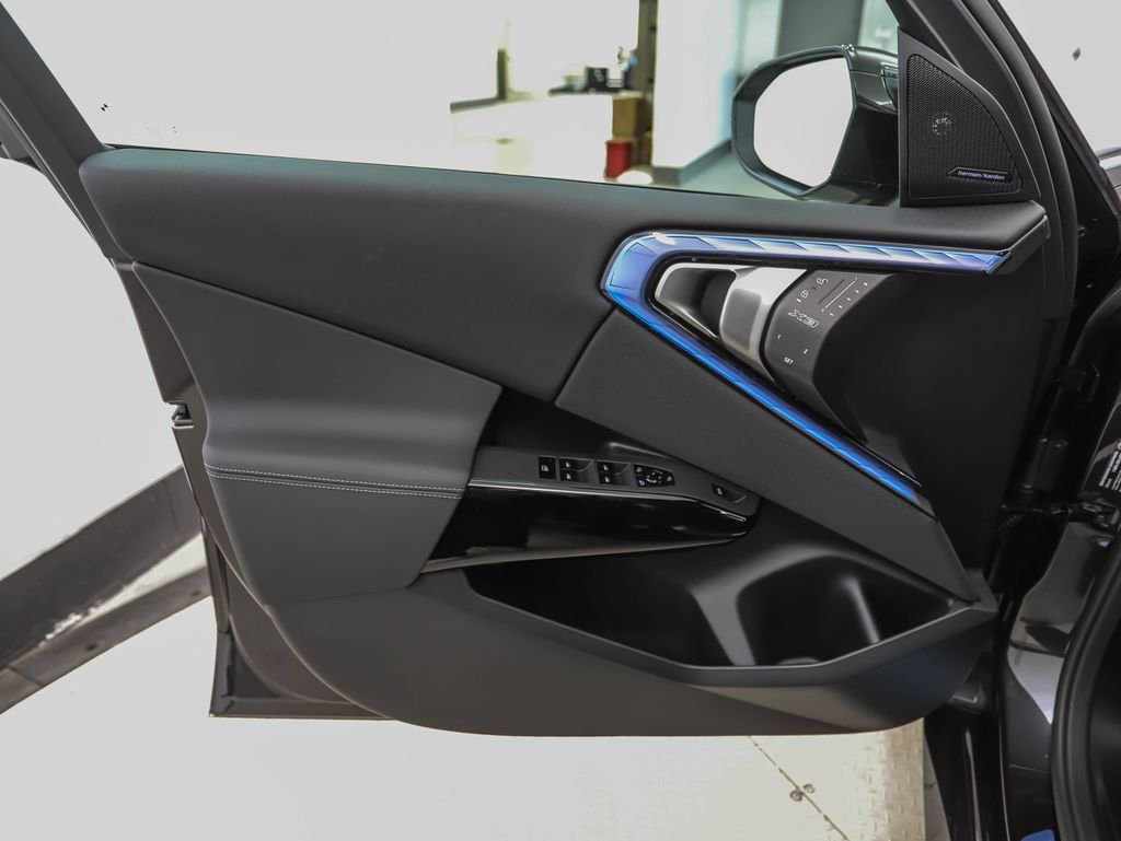 New 2026 Dark Graphite BMW M50 xDrive image 9