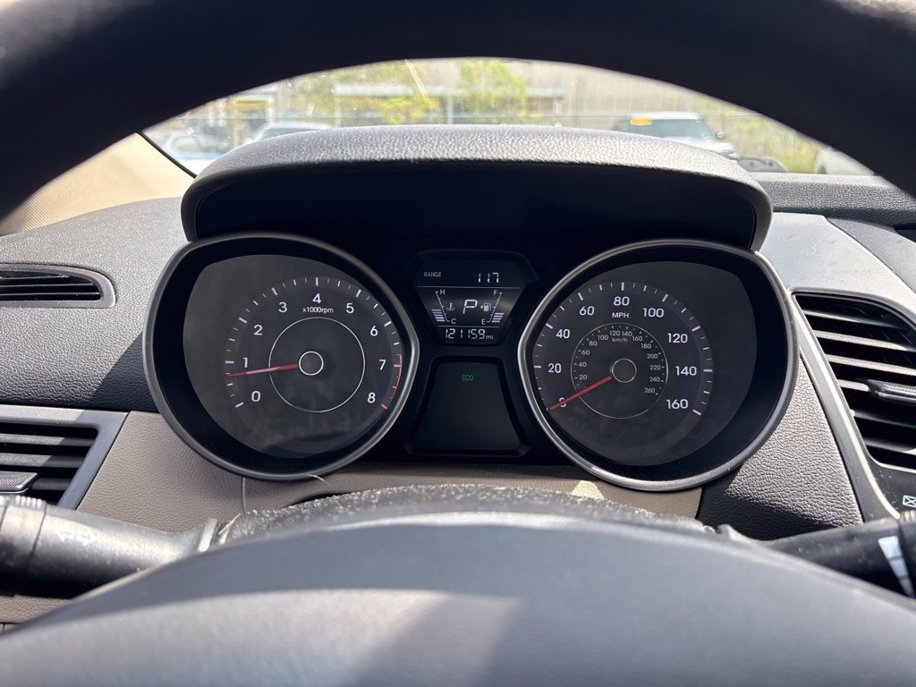 Used 2016 Brown Hyundai SE image 21