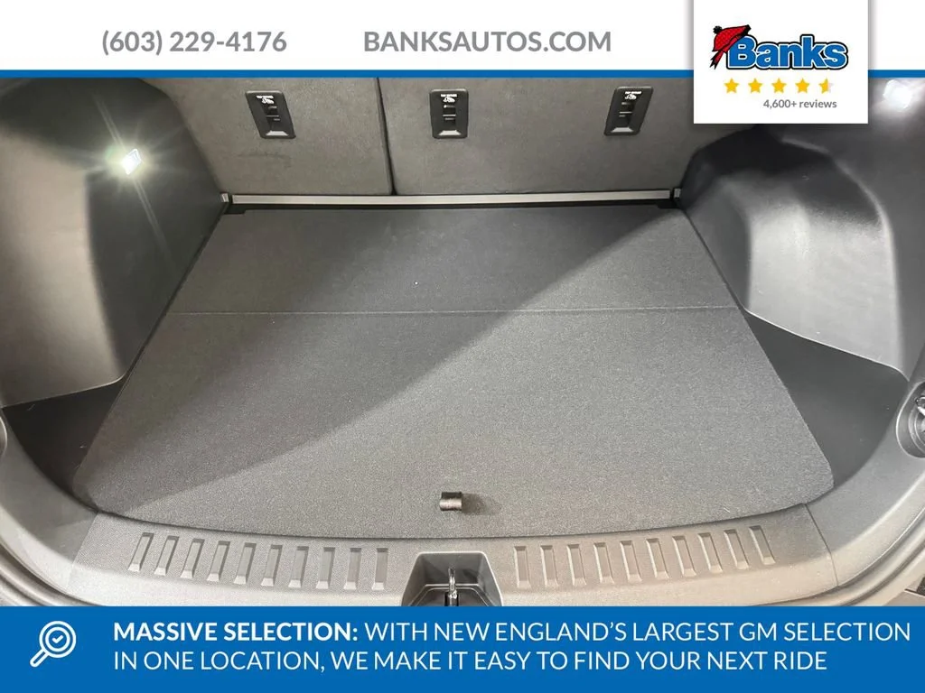 New 2026 Mosaic Black Metallic Chevrolet LT image 7