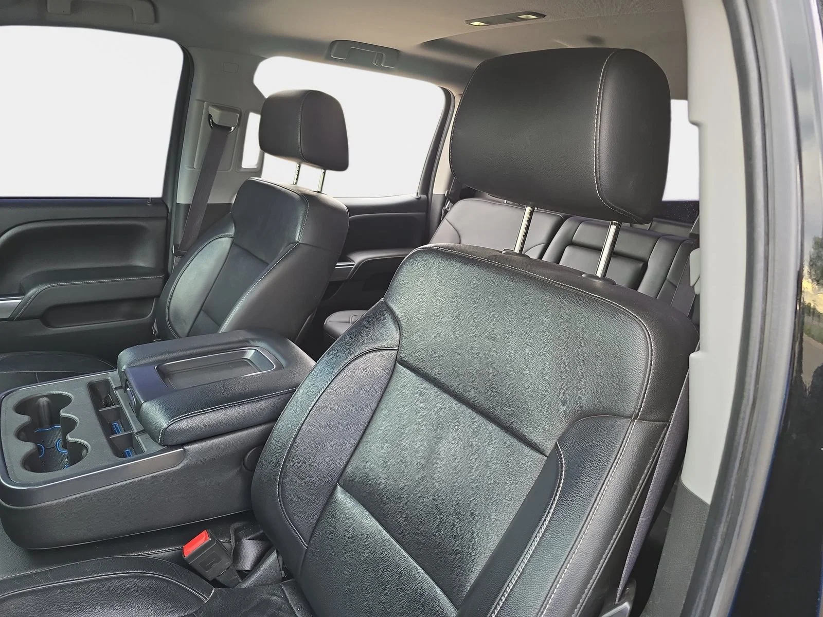 Used 2014 Black Chevrolet LT image 8