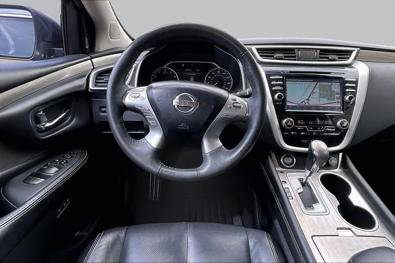 Used 2016 Arctic Blue Metallic Nissan SL image 6