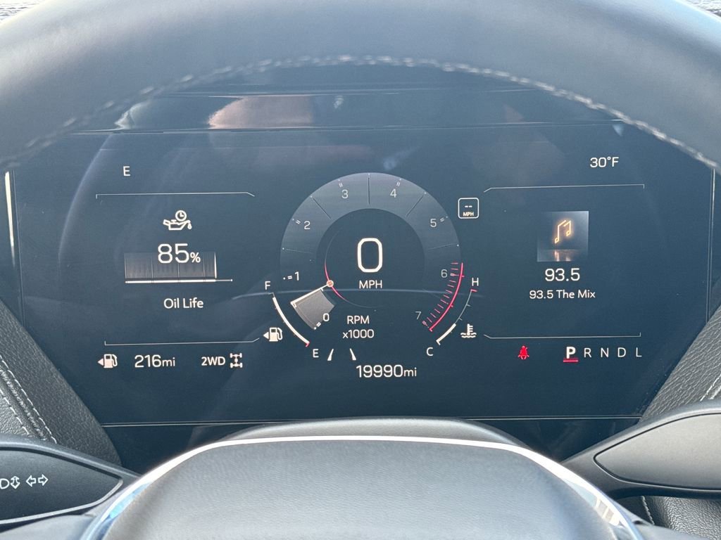2025 GMC Yukon Denali - Photo 23