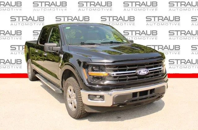 Used 2025 Black Metallic Ford XLT image 1