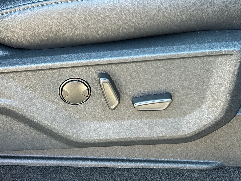 New 2026 Agate Black Metallic Ford Lariat® image 37