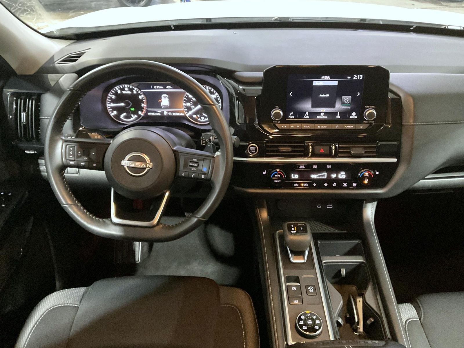 Used 2024 White Nissan SV image 14