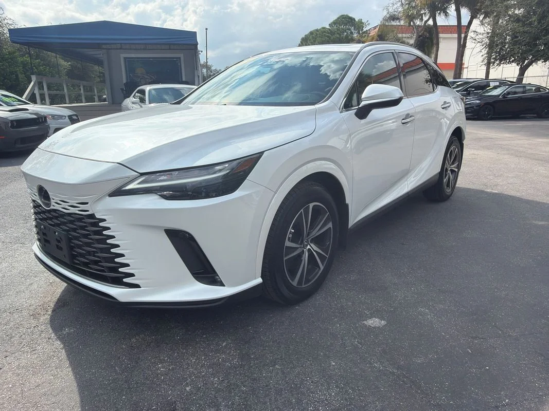 Used 2024 White Lexus Premium image 1