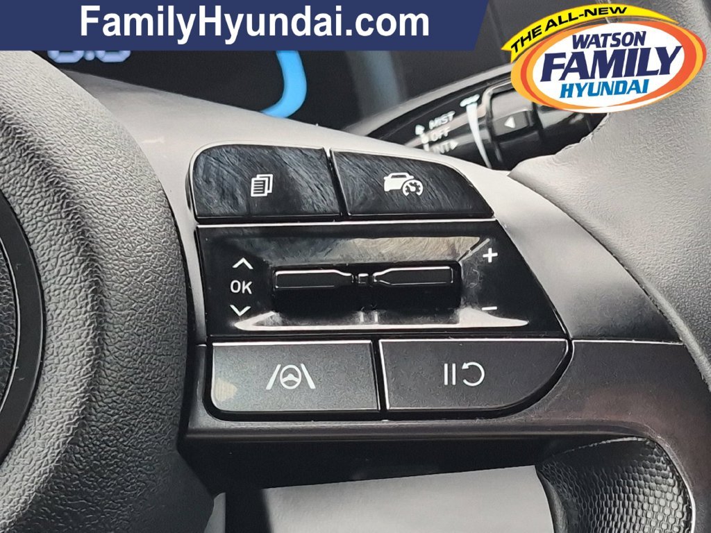 2025 Hyundai Elantra SEL - Photo 16