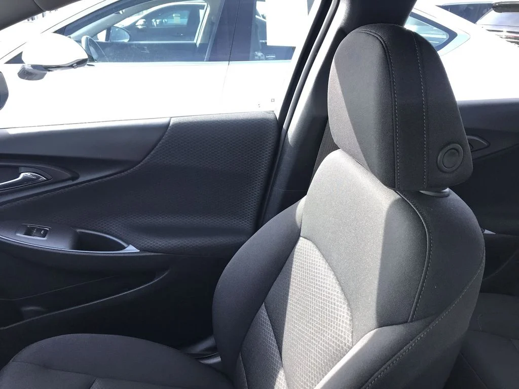 Used 2024 White Chevrolet LT image 22