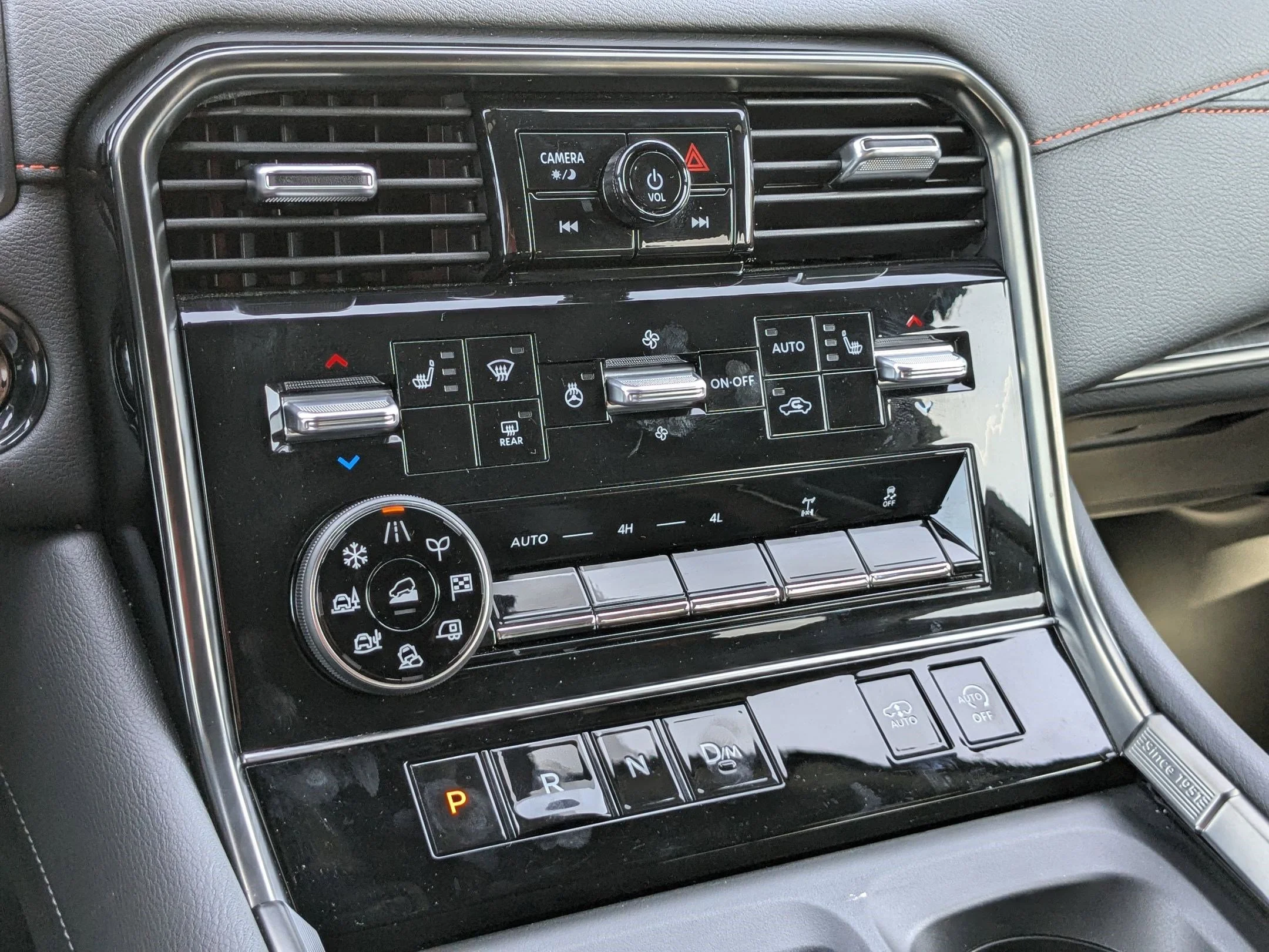 2025 Nissan Armada PRO-4X - Photo 23