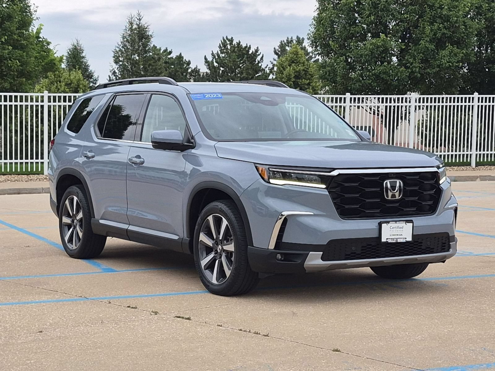 Certified Used 2023 Sonic Gray Pearl Honda Elite image 4