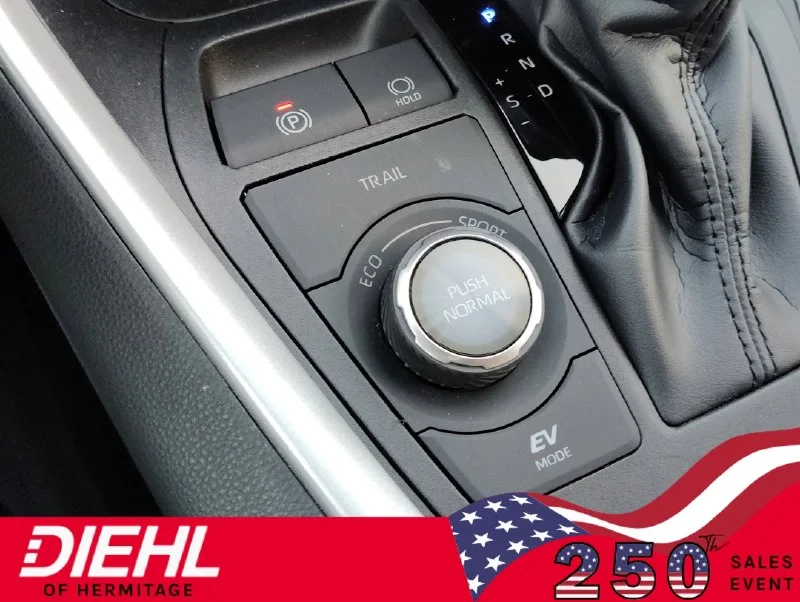 Used 2025 Gray Toyota XSE image 36