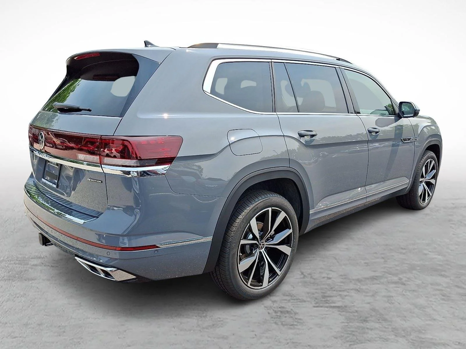 New 2026 Pure Gray Volkswagen 2.0T SEL Premium R-Line image 6