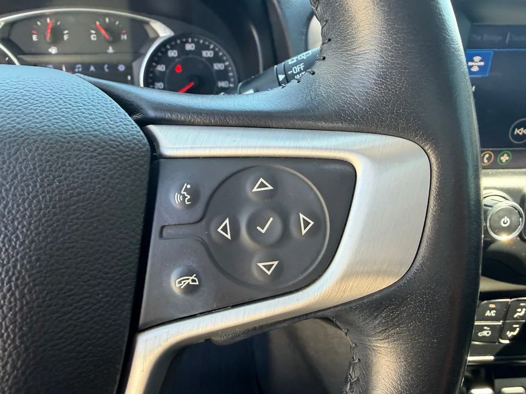 Used 2021 Gray GMC SLT image 18