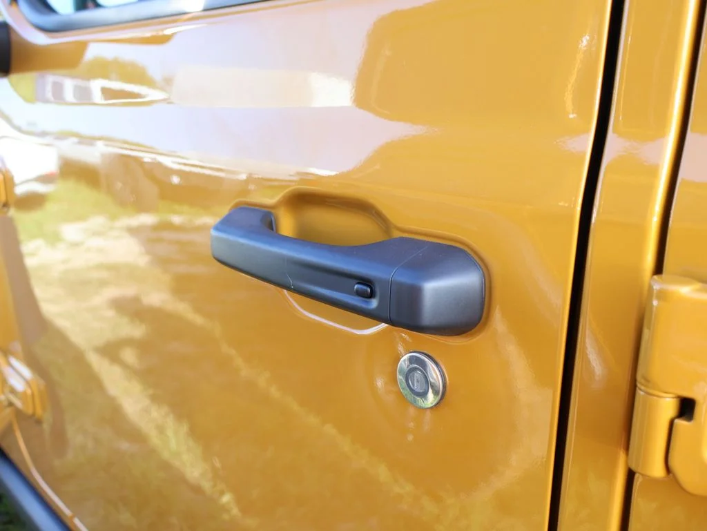 New 2026 Goldilocks Exterior Paint Jeep Rubicon image 24