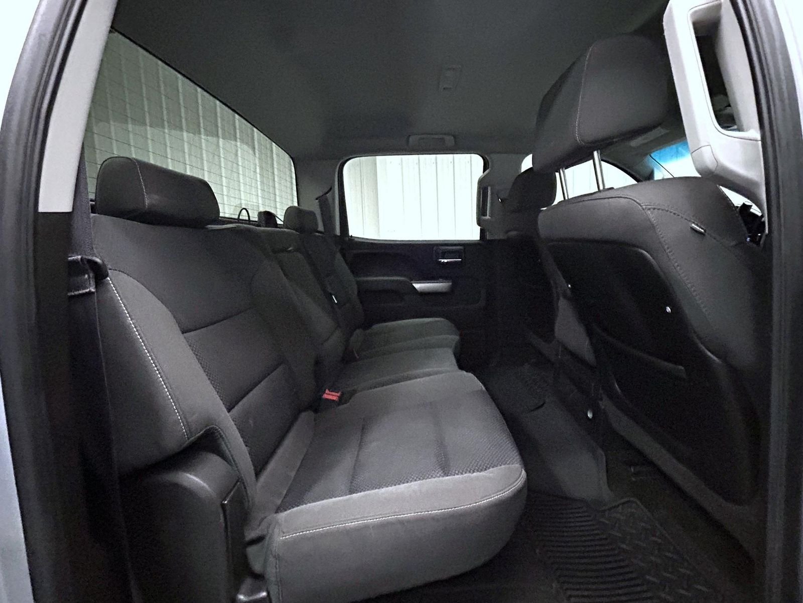Used 2015 Silver GMC SLE image 18