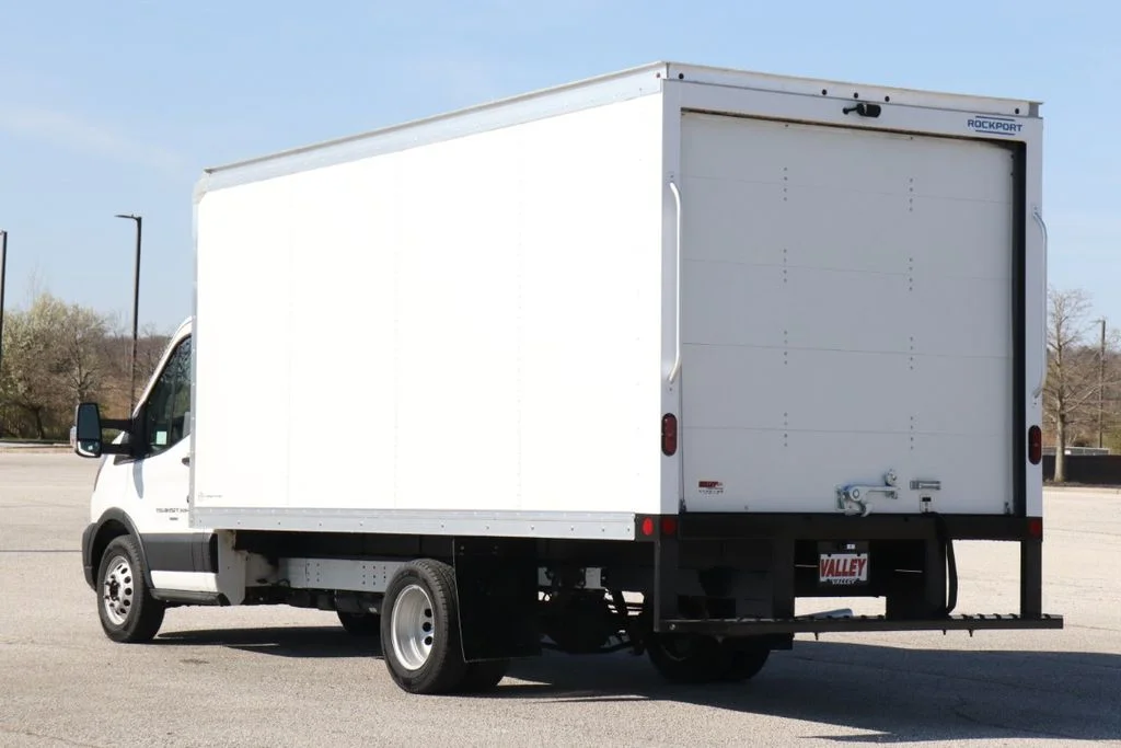 Used 2024 White Ford Base image 7