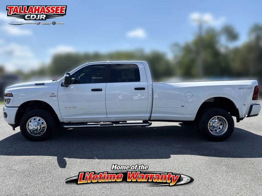 New 2026 Bright White Clear-Coat Exterior Paint RAM Big Horn image 9