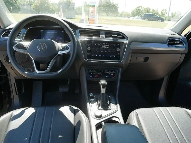 Certified Used 2022 Black Volkswagen 2.0T SE image 22