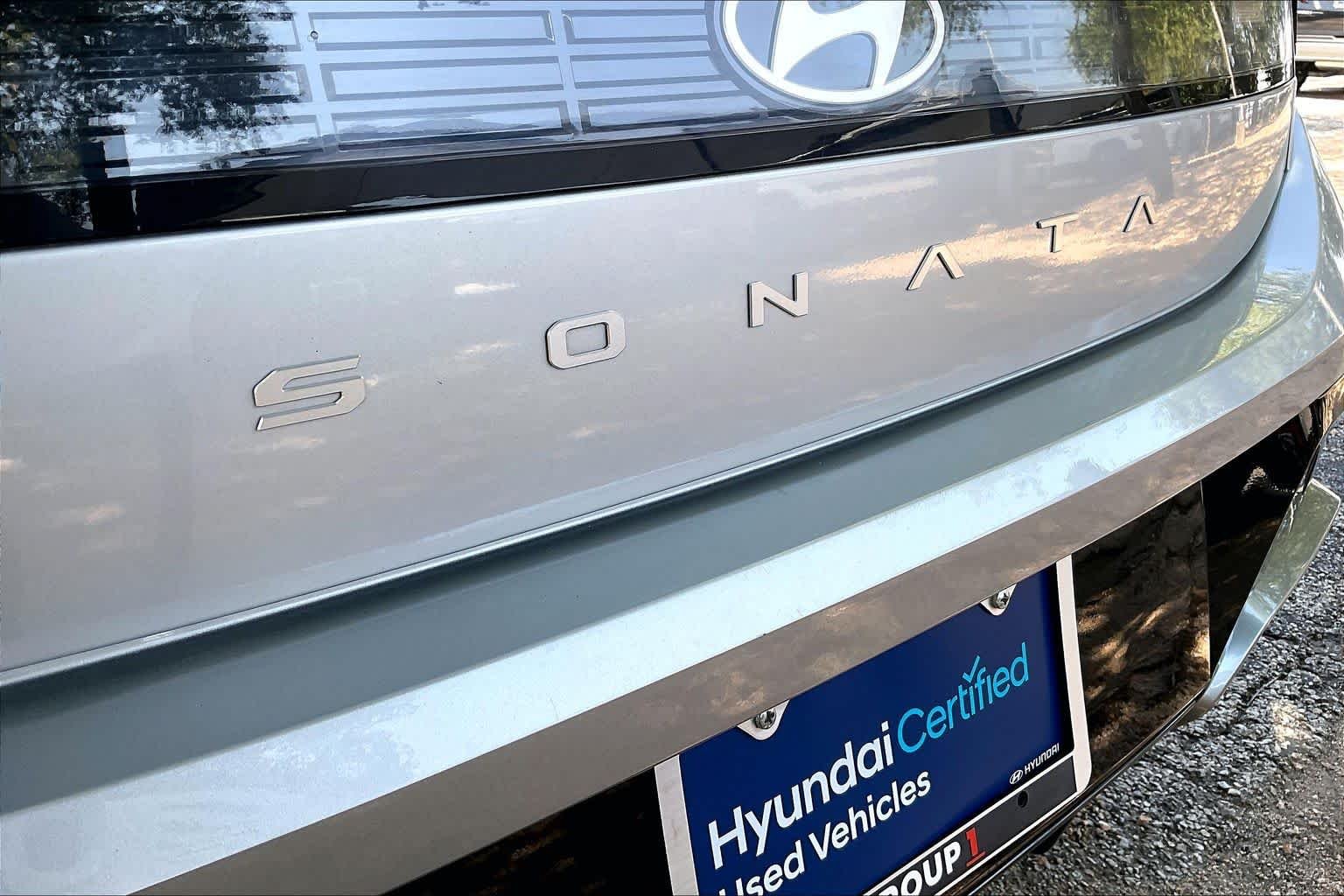 Used 2025 Aero Silver Hyundai SEL image 10