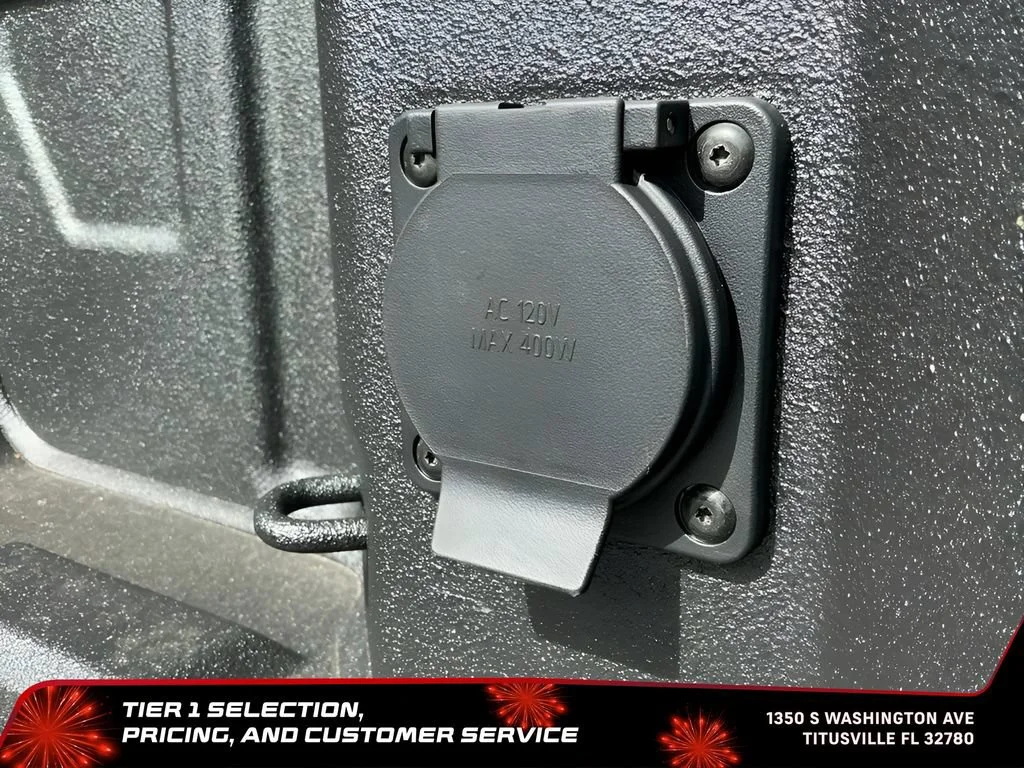 New 2026 Sterling Metallic GMC Elevation image 17