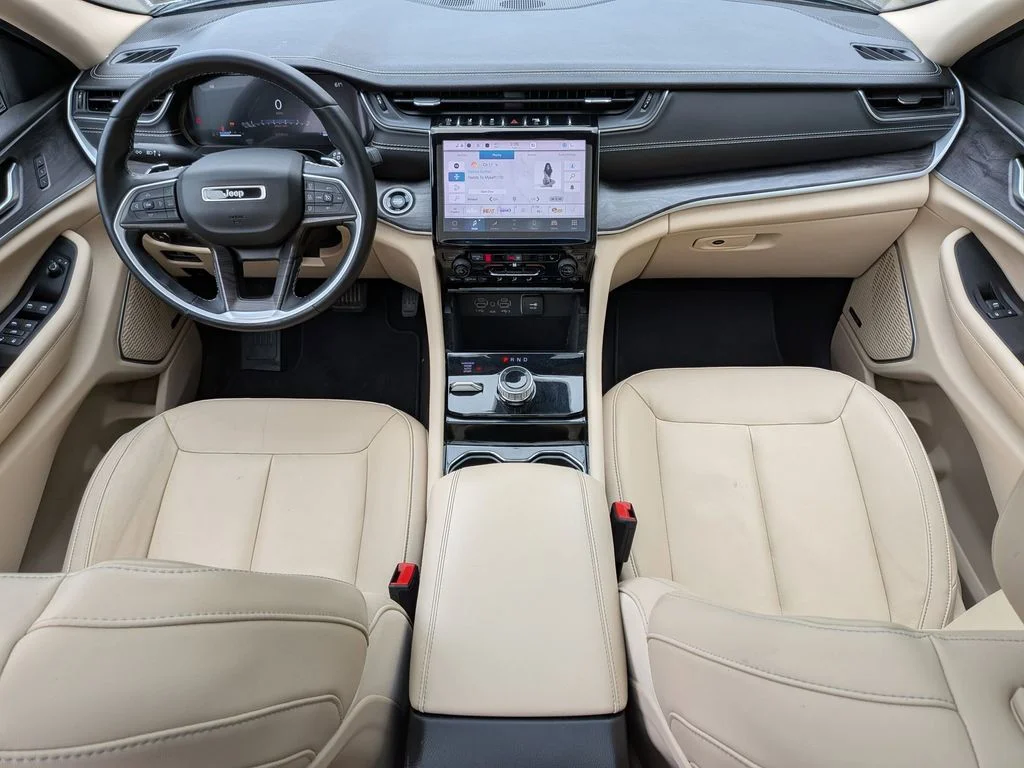 Used 2022 Black Jeep Limited image 24