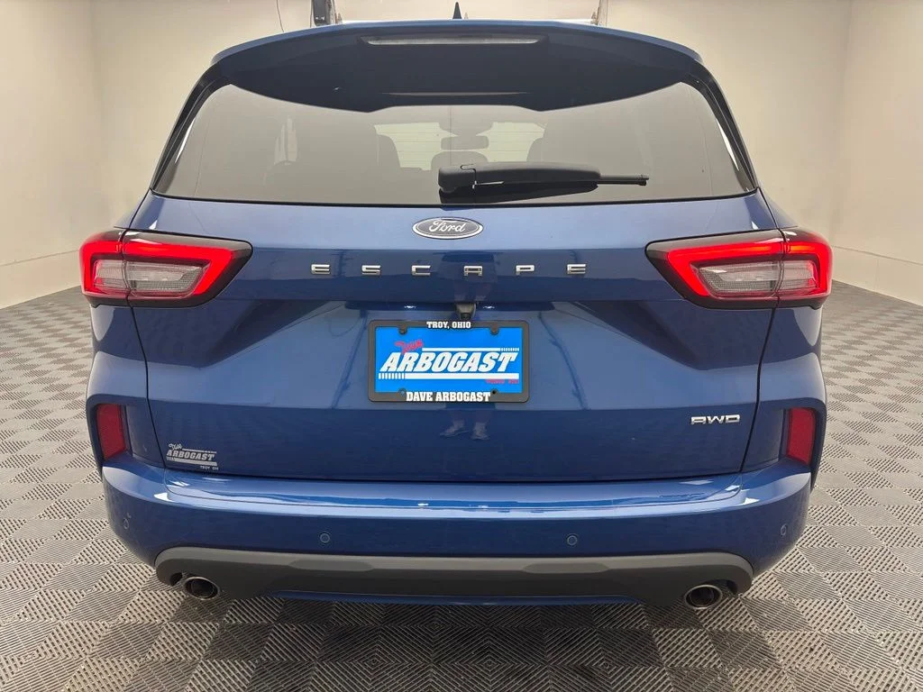 Used 2023 Blue Ford ST-Line Elite image 8