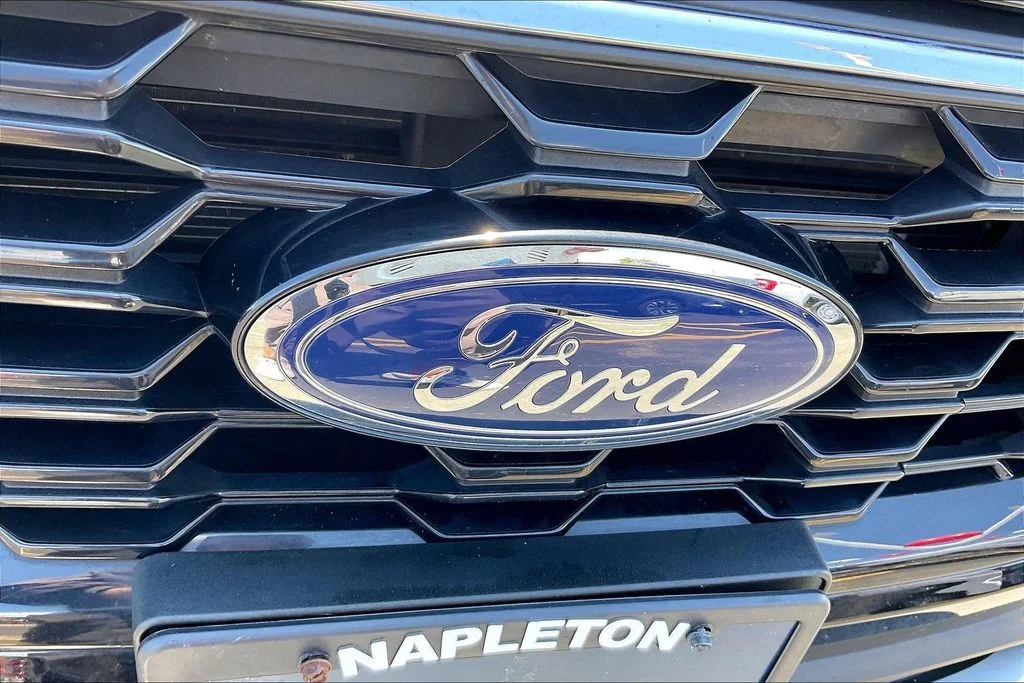 Used 2025 Black Ford ST-Line image 33
