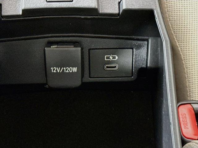 Certified Used 2025 RED MC. Toyota  image 31