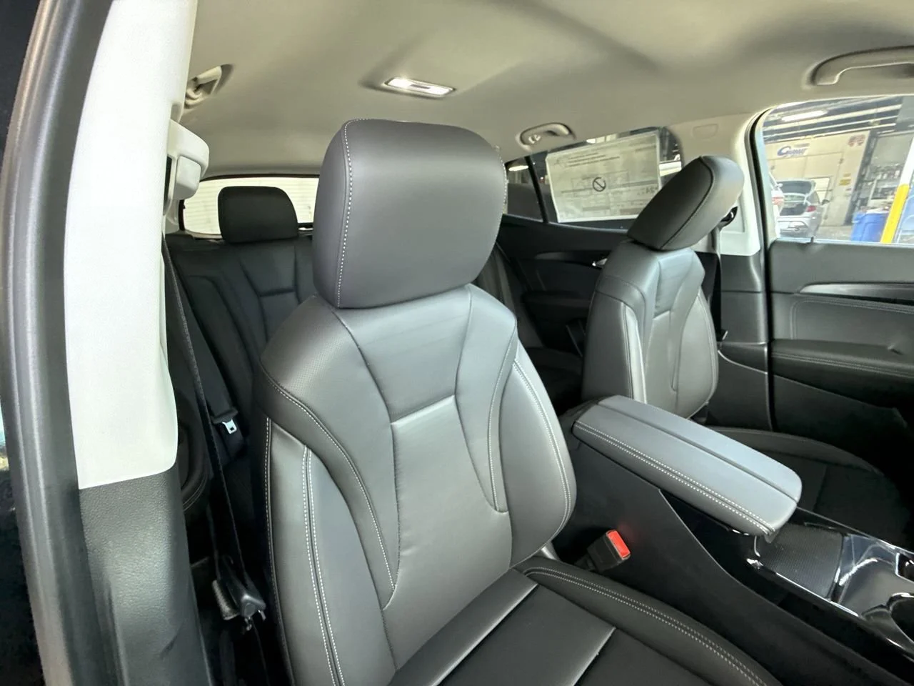 2025 Buick Envision Preferred - Photo 27