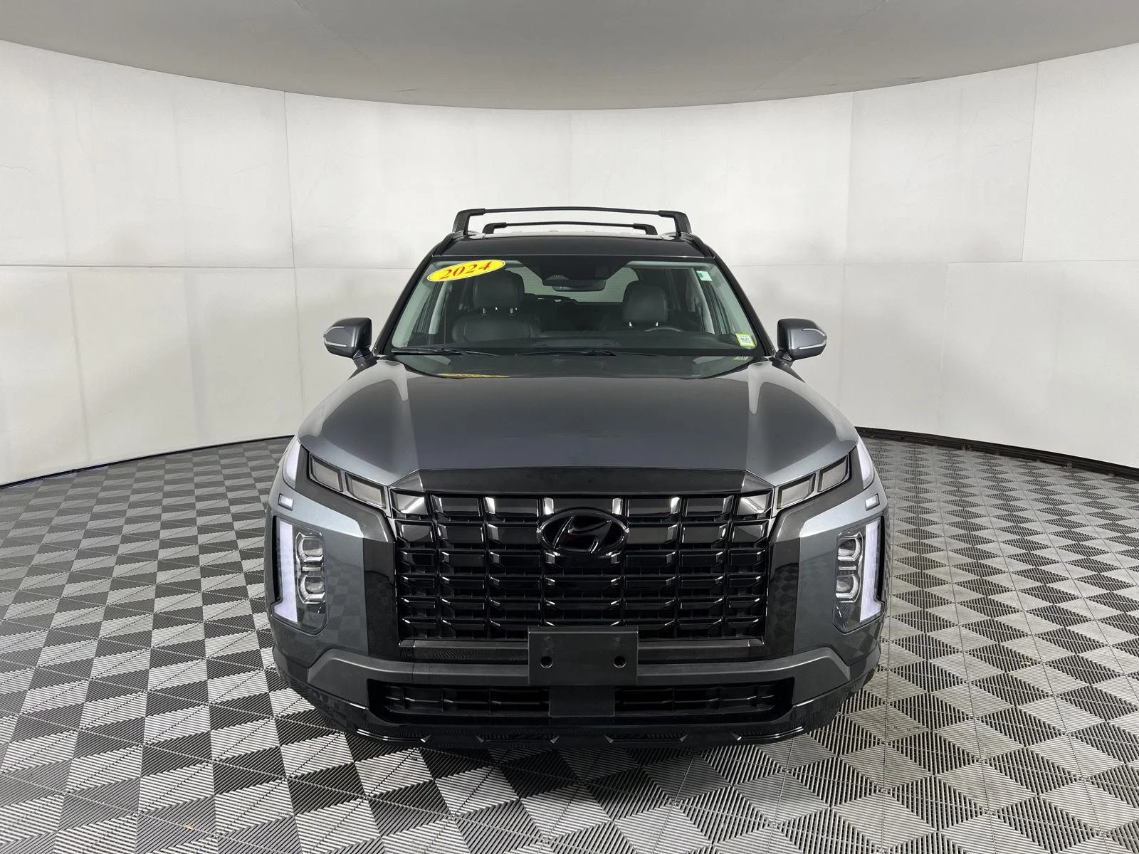 Used 2024 Steel Graphite Hyundai XRT image 20