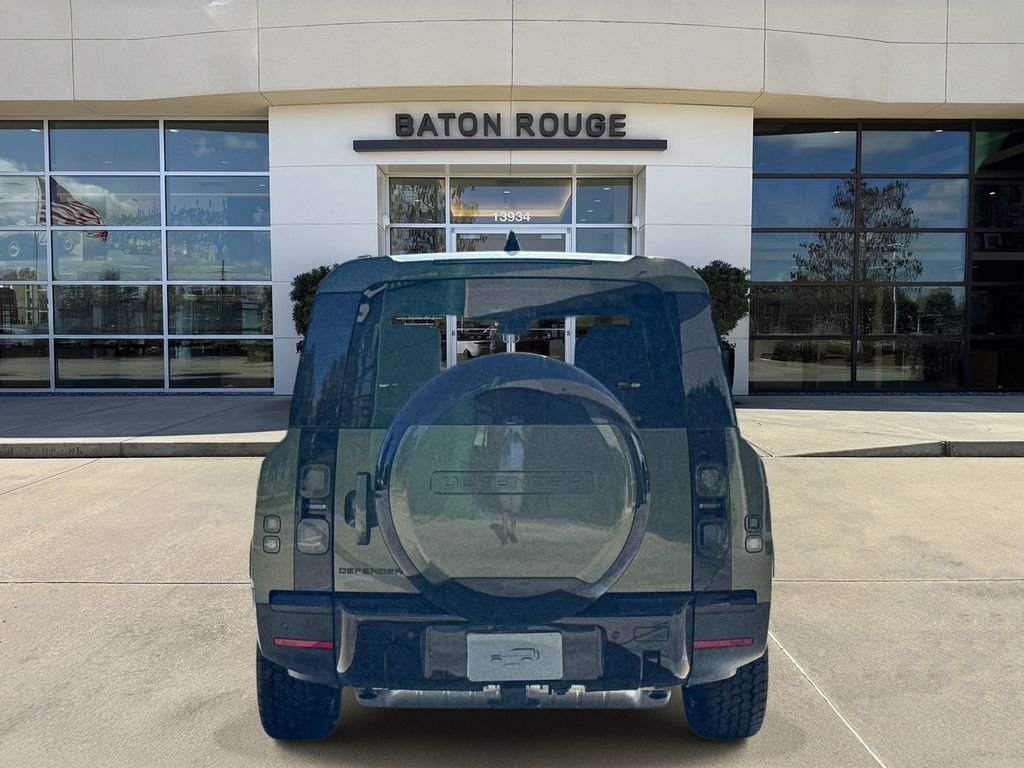 New 2026 Woolstone Green Land Rover S image 4