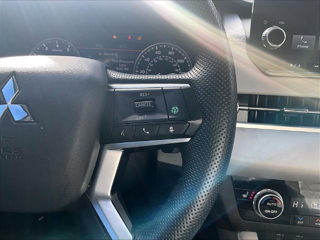 Used 2022 Gray Mitsubishi SEL image 24