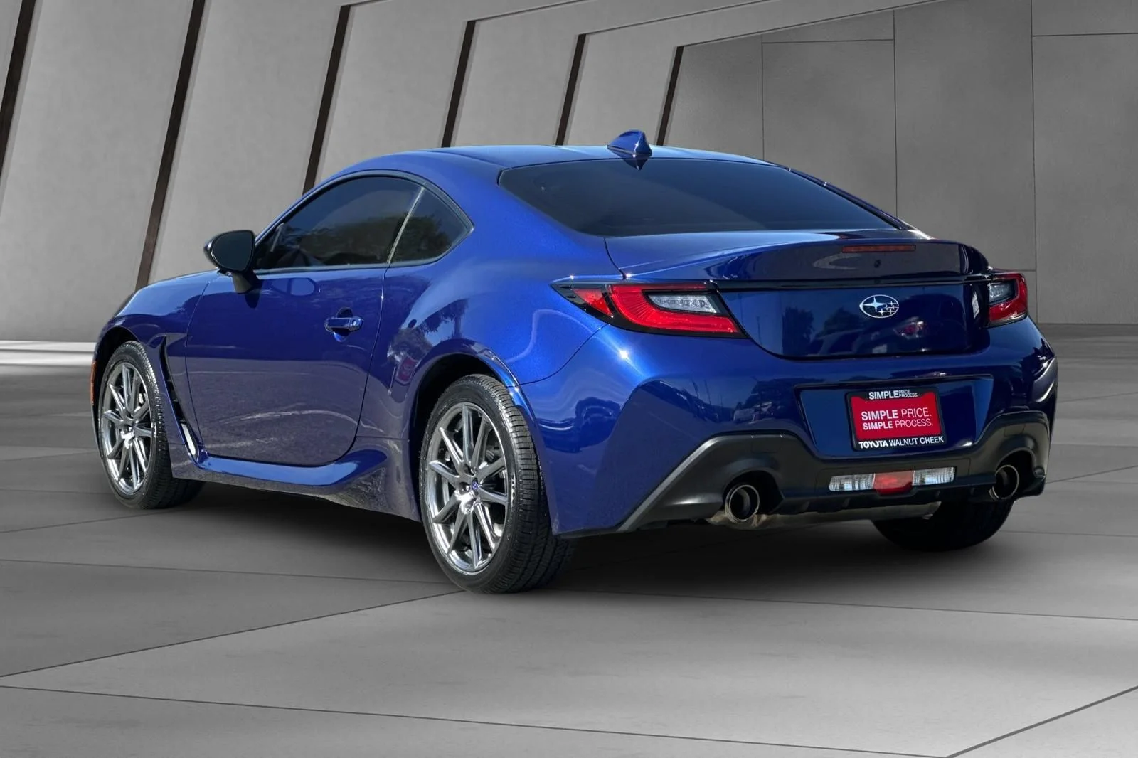 Used 2023 Blue Subaru Premium image 10