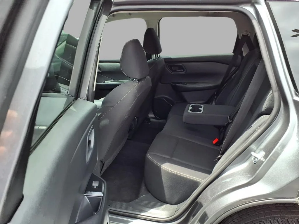 Used 2024 Gray Nissan S image 23