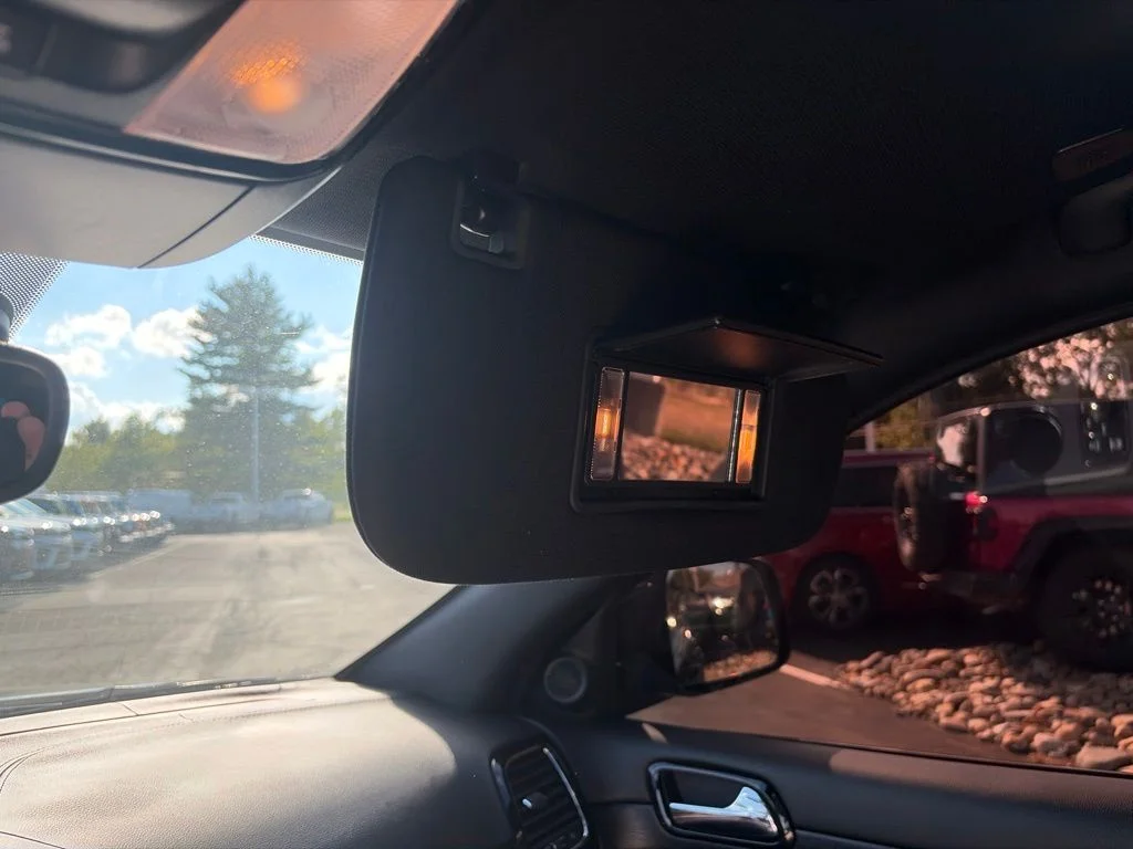 Certified Used 2020 Black Jeep Overland image 35
