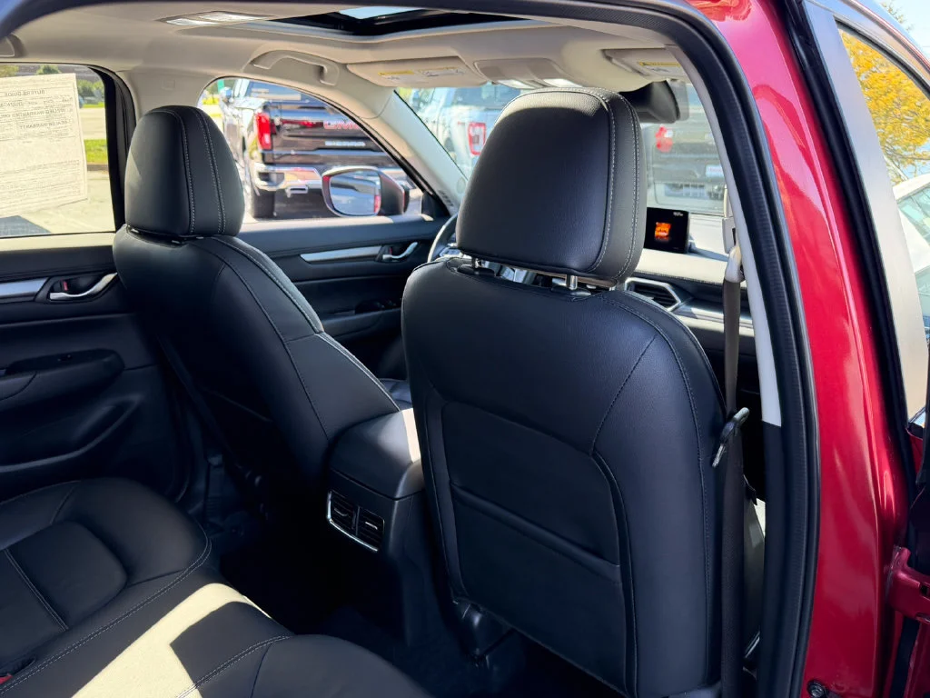 2025 Mazda CX-5 S Preferred package - Photo 16