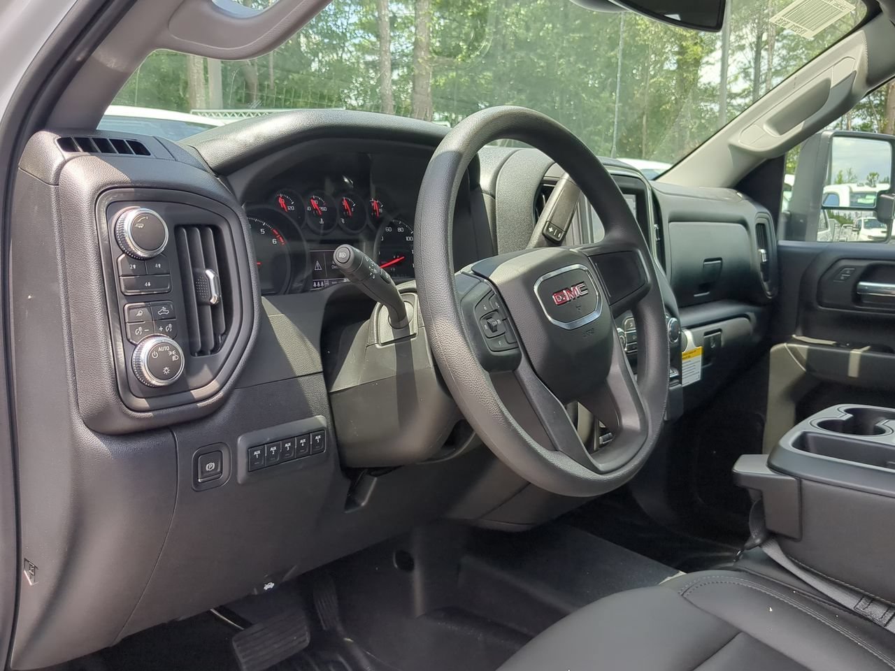 New 2026 Summit White GMC Pro image 10