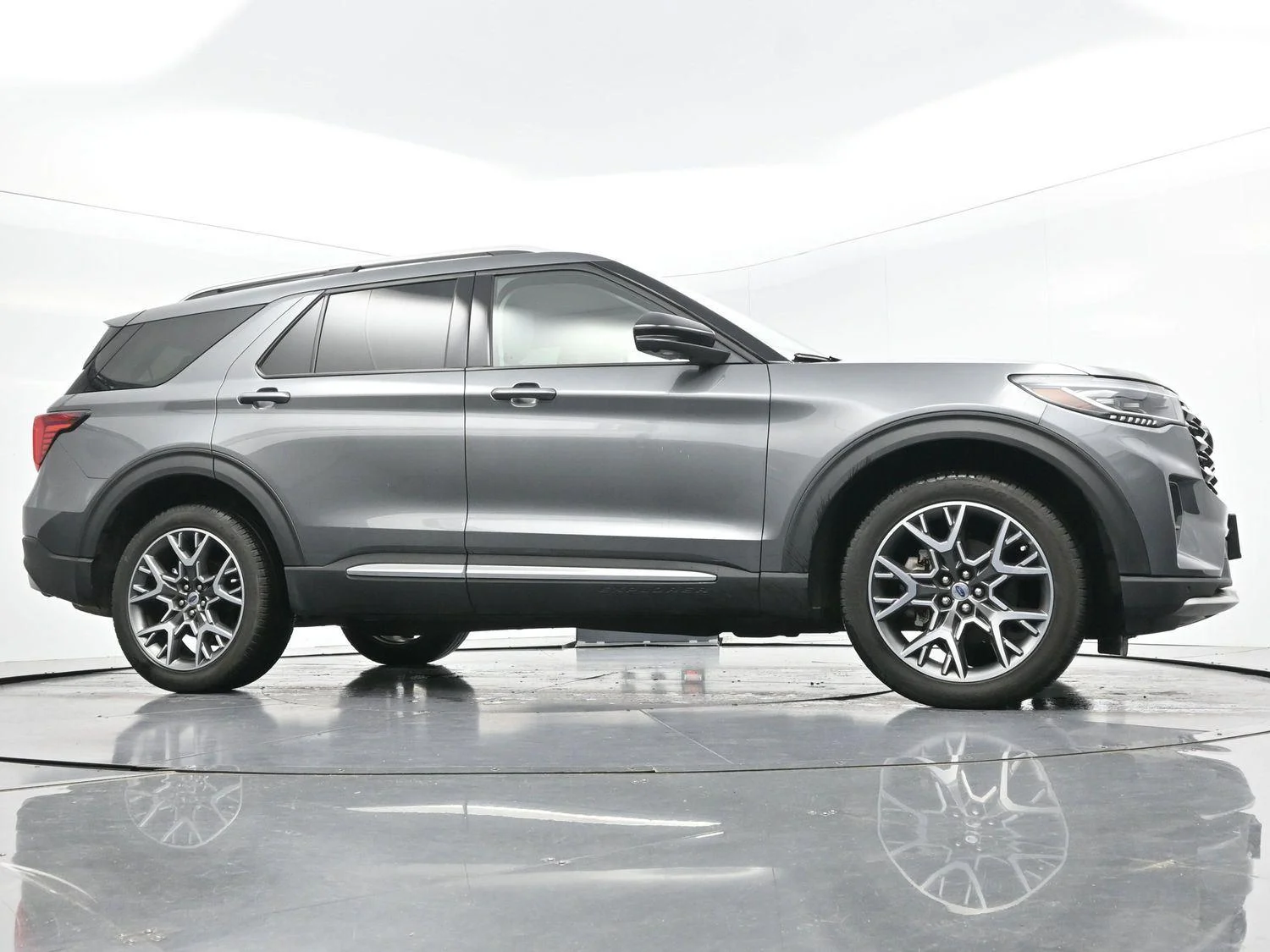 Used 2025 Carbonized Gray Ford Platinum image 45