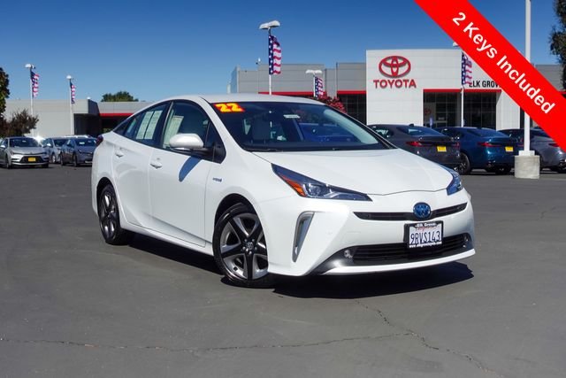Used 2022 Beige Toyota XLE image 2