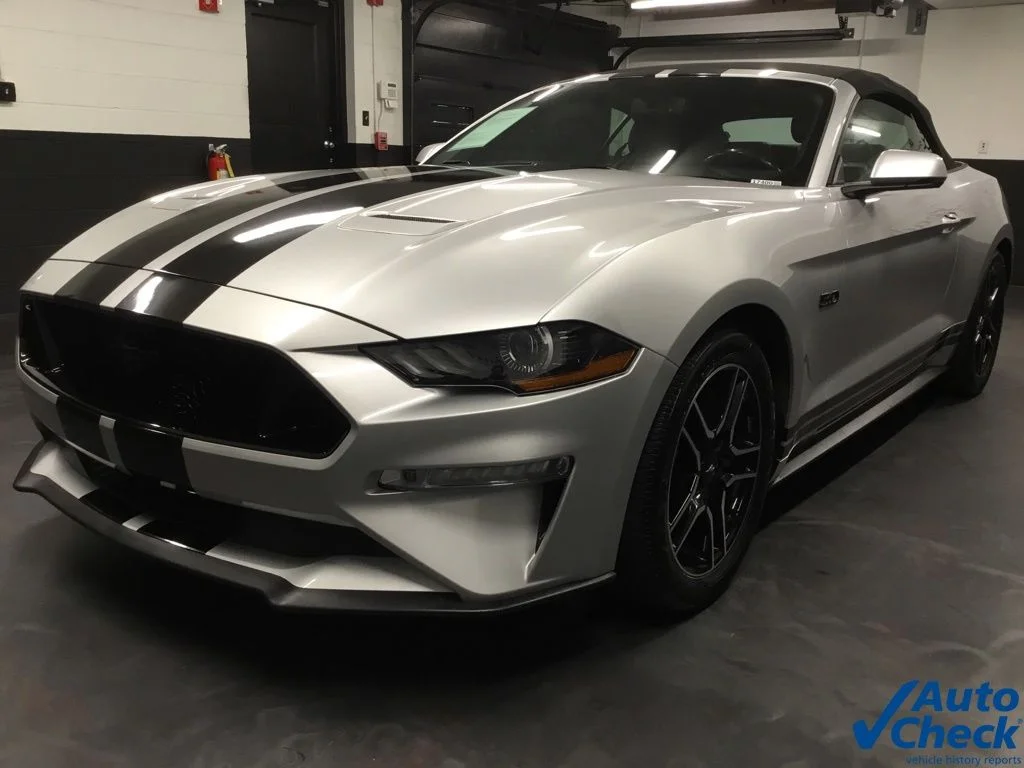 Used 2019 Silver Ford GT Premium image 16