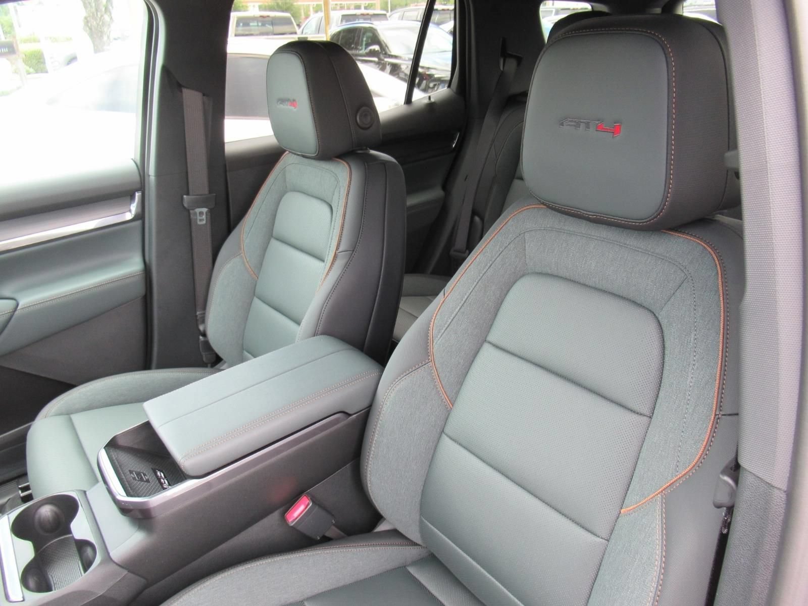 2027 GMC Terrain AT4 - Photo 17