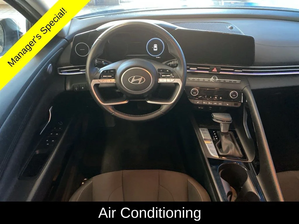 Used 2025 Gray Hyundai SEL Convenience image 10