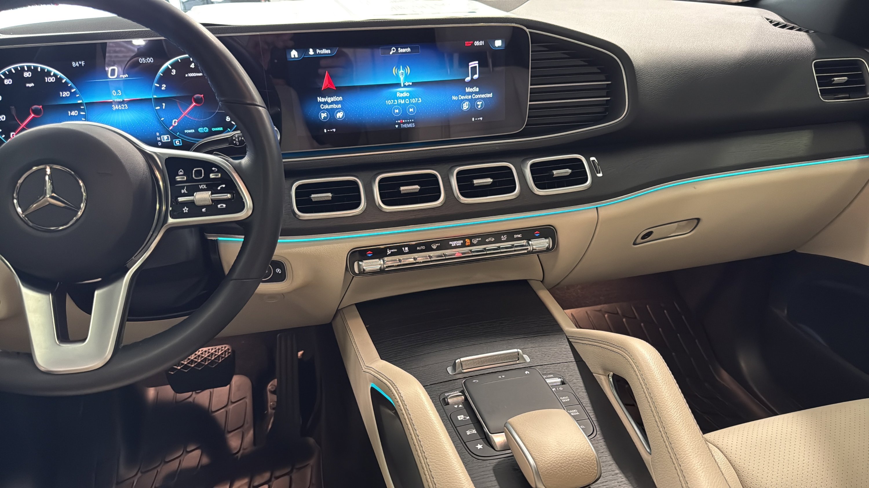 Certified Used 2023 MANUFAKTUR Diamond White Metallic Mercedes-Benz GLE 450 image 33