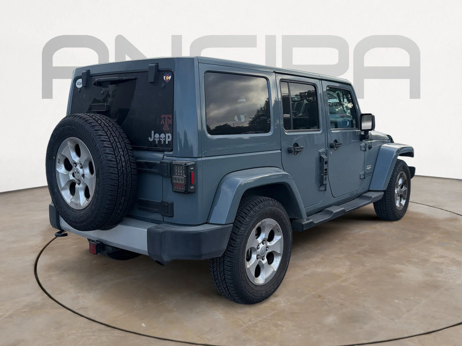 Used 2015 Anvil Clearcoat Jeep Sahara image 5